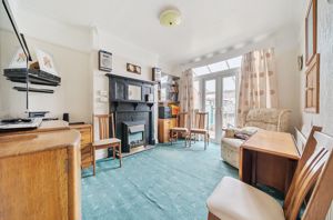 Dining Room- click for photo gallery